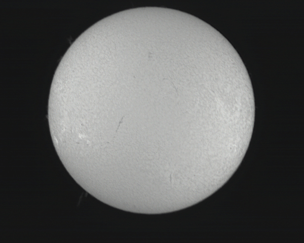 2013(平成25年)6月16日12時03分の太陽:Hα波画像