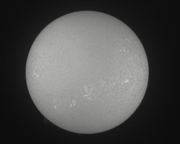 2013(平成25年)8月21日の太陽:Hα波全体画像