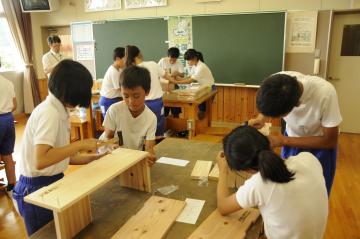 制作の様子（小島小学校）