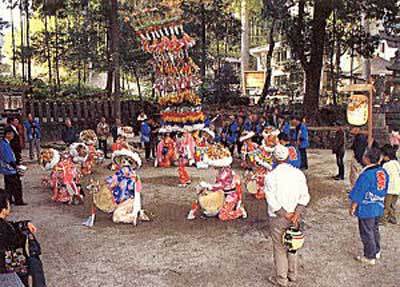 春日　寺本太鼓踊り