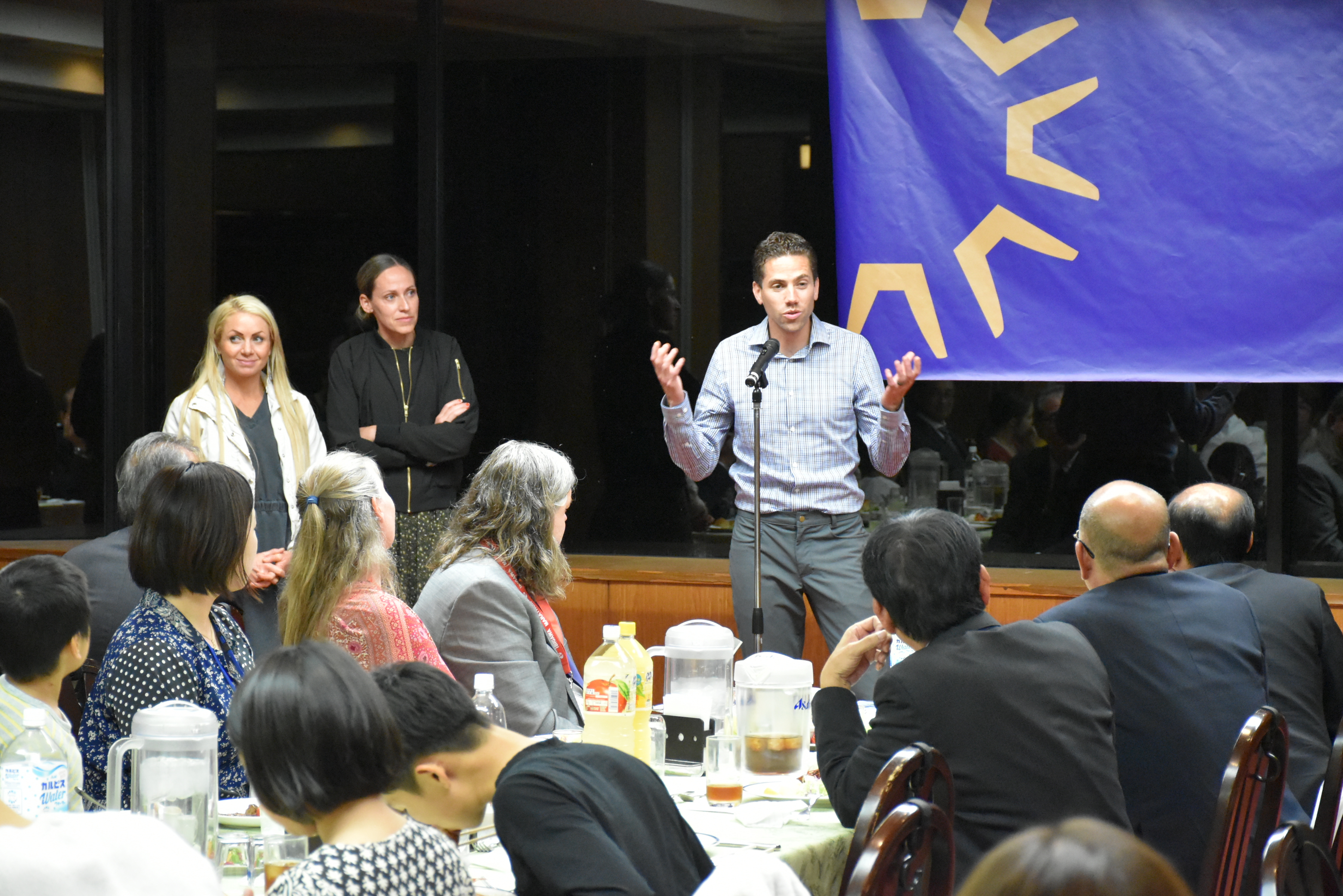さよならパーティーの様子（派遣団員スピーチ）