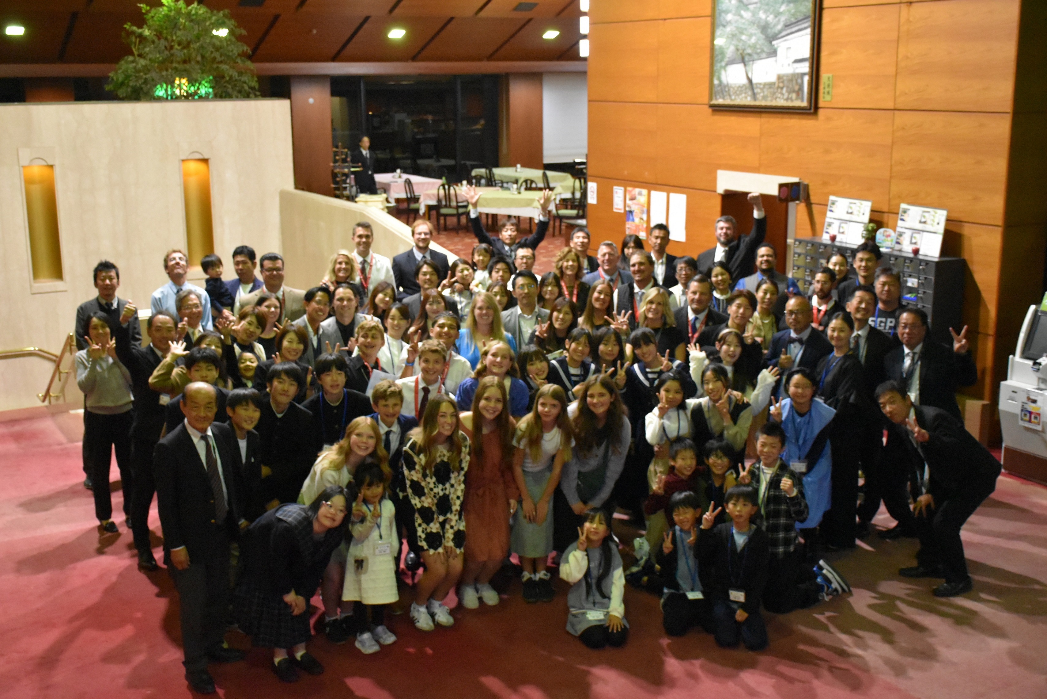 さよならパーティーの様子（集合写真）